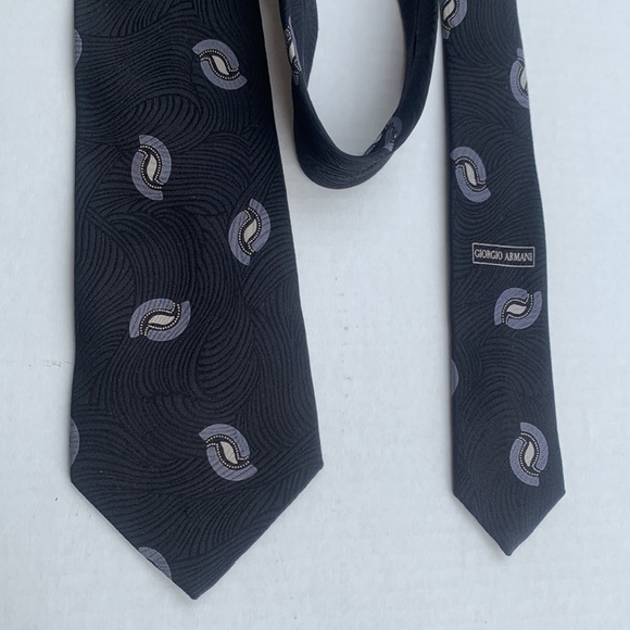 Giorgio Armani Silk Tie Made in Italy Black with Grey pattern - Picture 10 of 15
